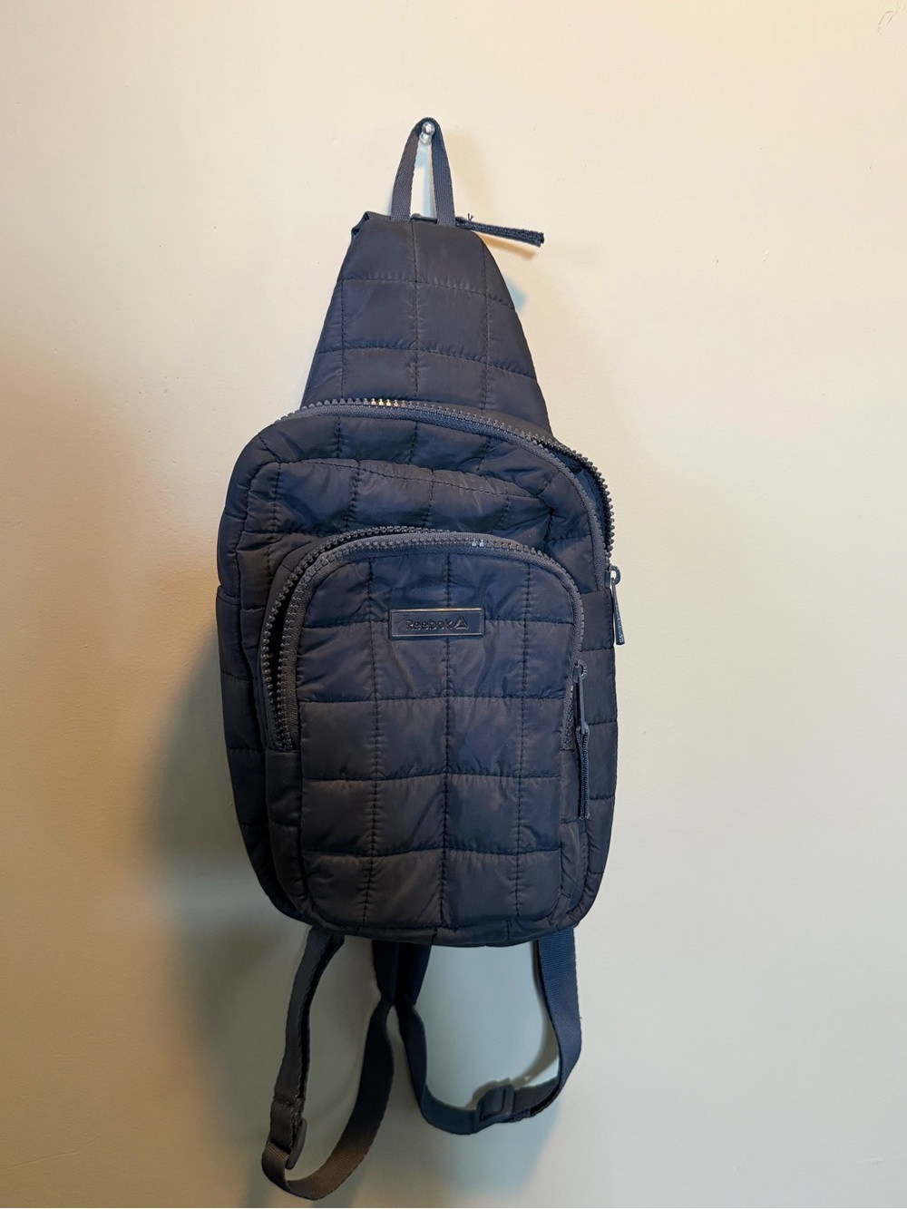 Reebok Quilted Sling Bag - navy